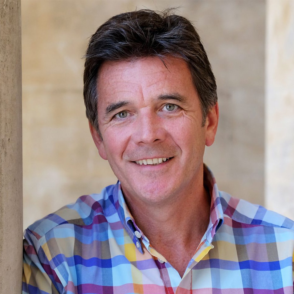 Dr Mark Porter speaker host Sunday Times medical expert broadcaster NHS GP at Great British Speakers