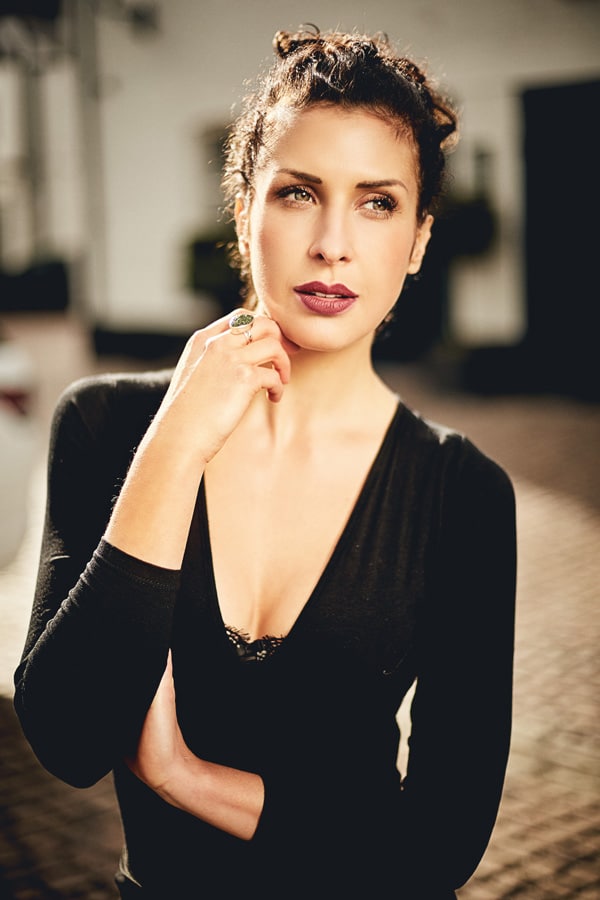 Hannah Cates Presenter blogger model at Great British Presenters