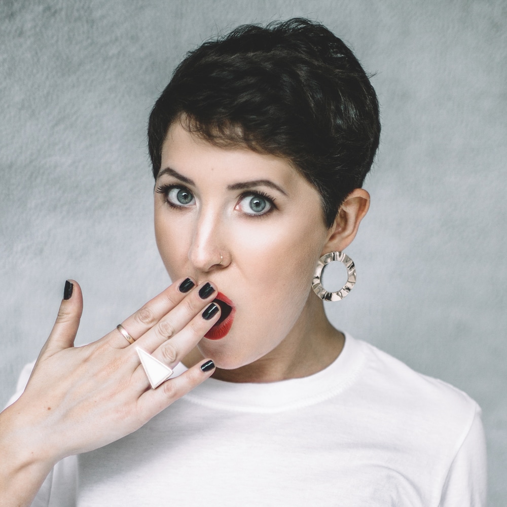 Lauren-Mahon-Influencer-award-winning-podcast-host-broadcaster-cancer-campaigner-at-Great-British-Speakers