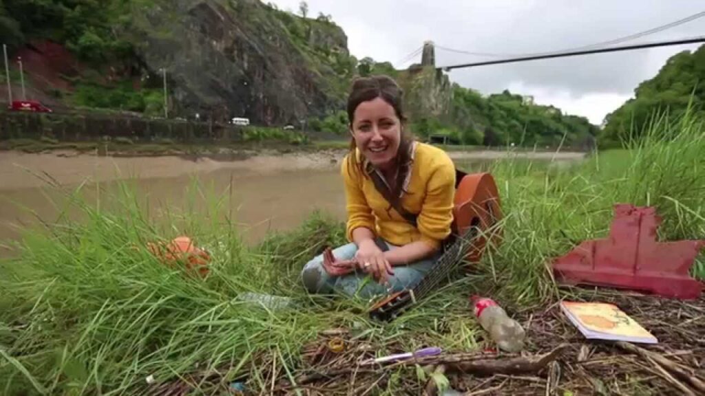 Natalie Fee English live events environmental issues green living wellbeing plastic ocean speaker host at Great British Speakers
