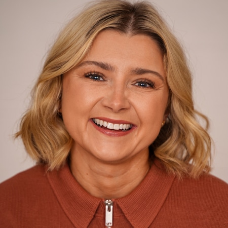 Kathryn hire broadcaster speaker book at agent Great British Speakers.