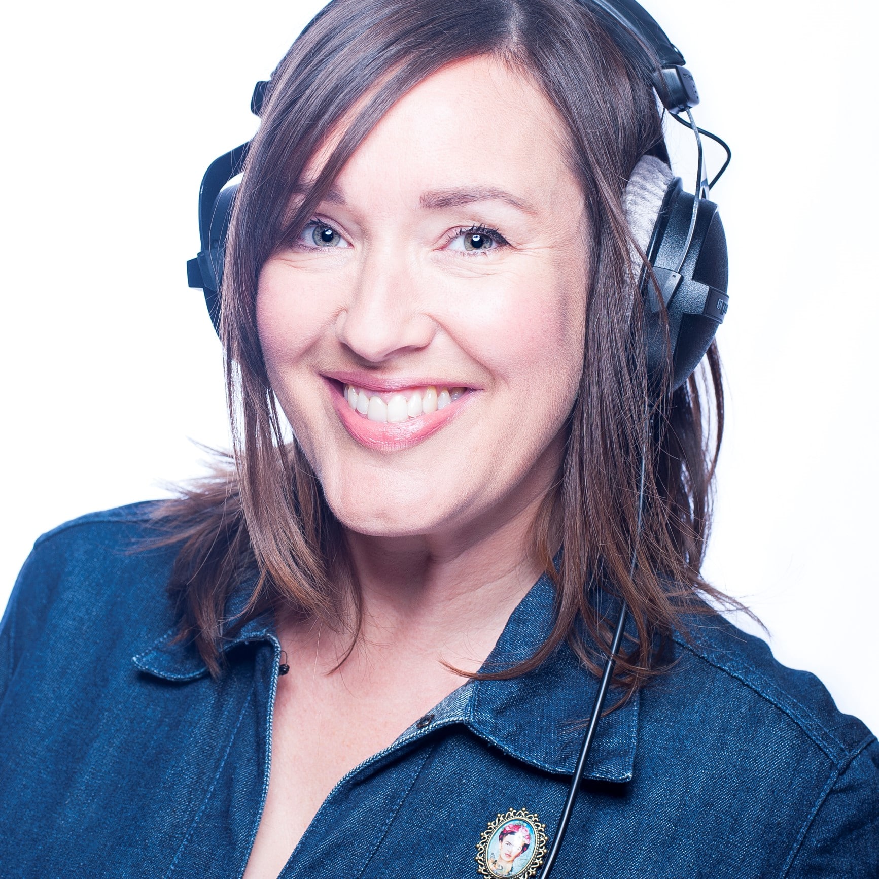 gwen-british-welsh-english-bilingual-voiceover-artist