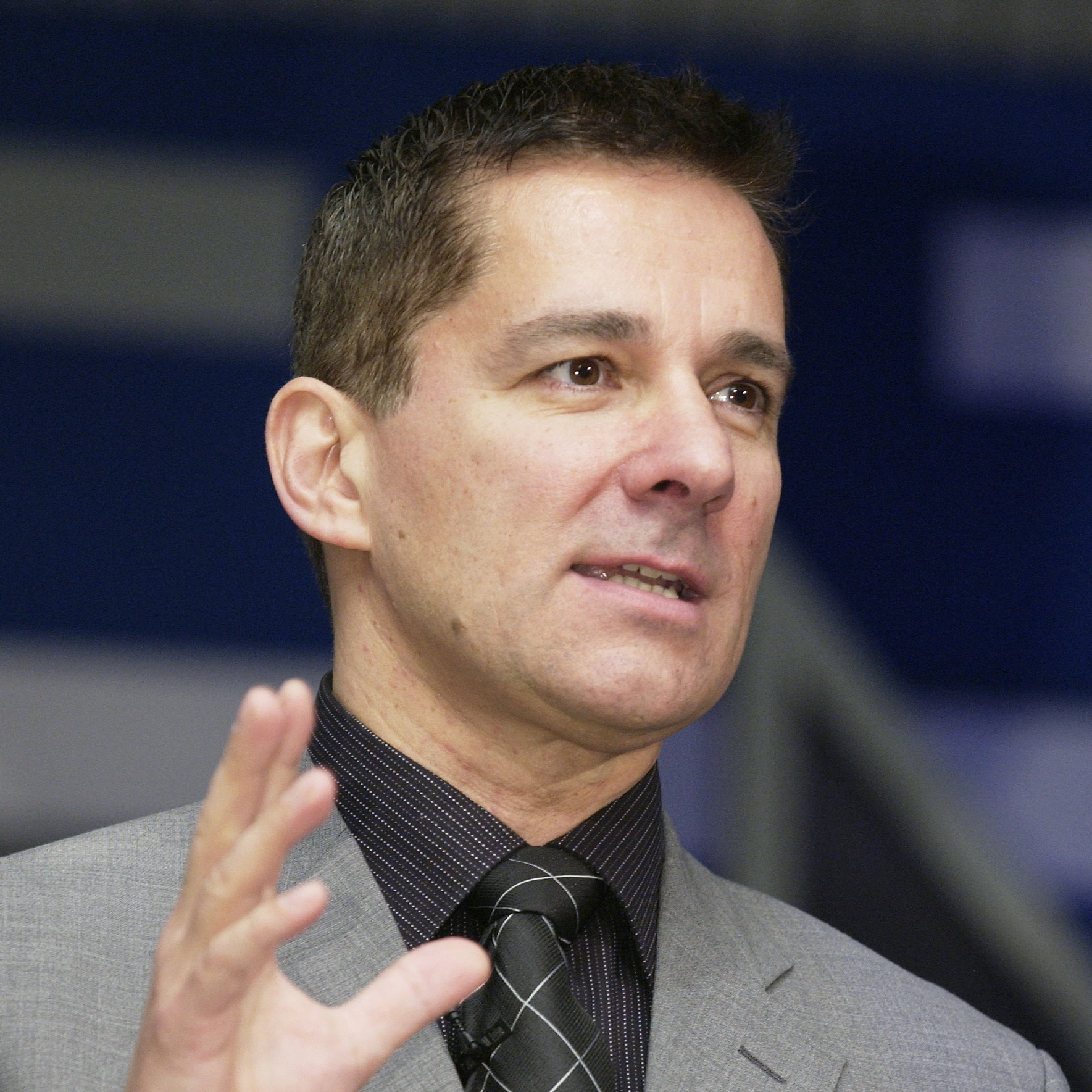 Paul-Cioa,-Scottish-conference host,-TV,-Radio,-Broadcaster,-Corporate,-Presenter,-Media-Trainer,-Book at agent-Great-British-Presenters,