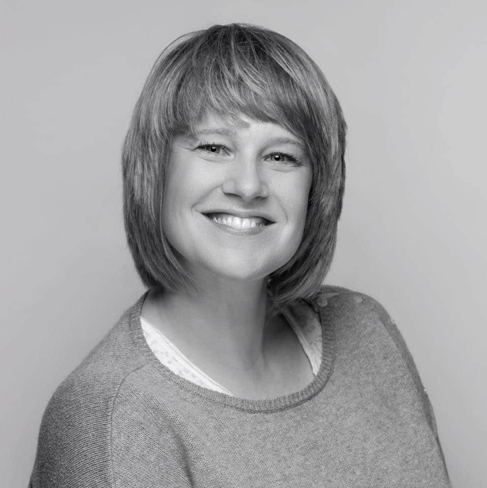 hire-libby-british-voiceover-artist-with-homestudio