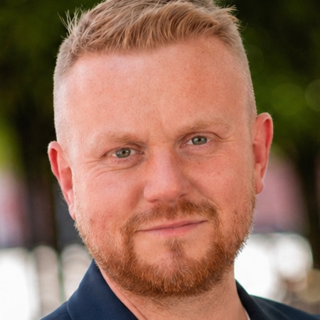 Rob Osborne hire broadcaster speaker book at agent Great British Presenters