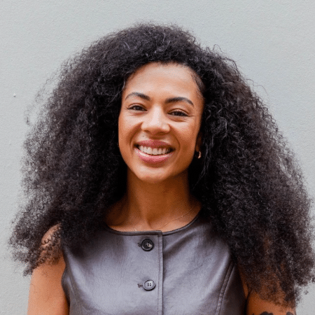 Olivia Jackson Radio Presenter. Contact Great British Voices