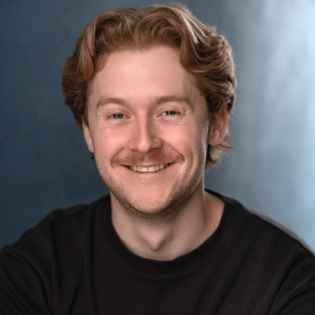 Elliot Hardman Baritone British Voiceover